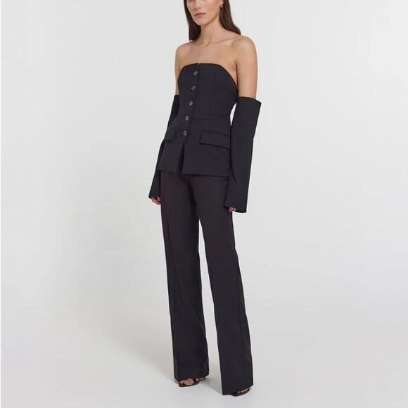 NWT Kianna Magelaki Abril Off Shoulder Black Button Blazer Top Women’s 10 - Picture 2 of 8